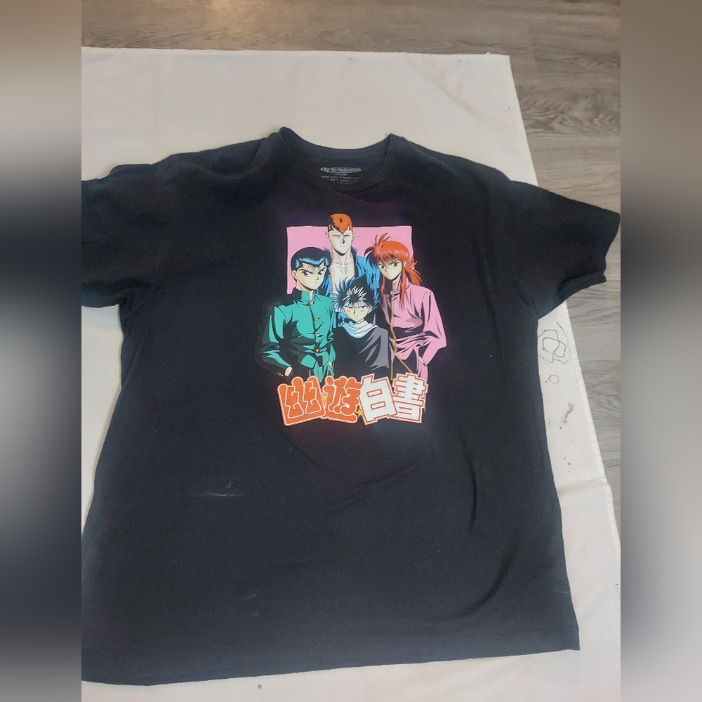 Yu Yu Hakusho series with this stylish black graphic t-shirt.Size Xl